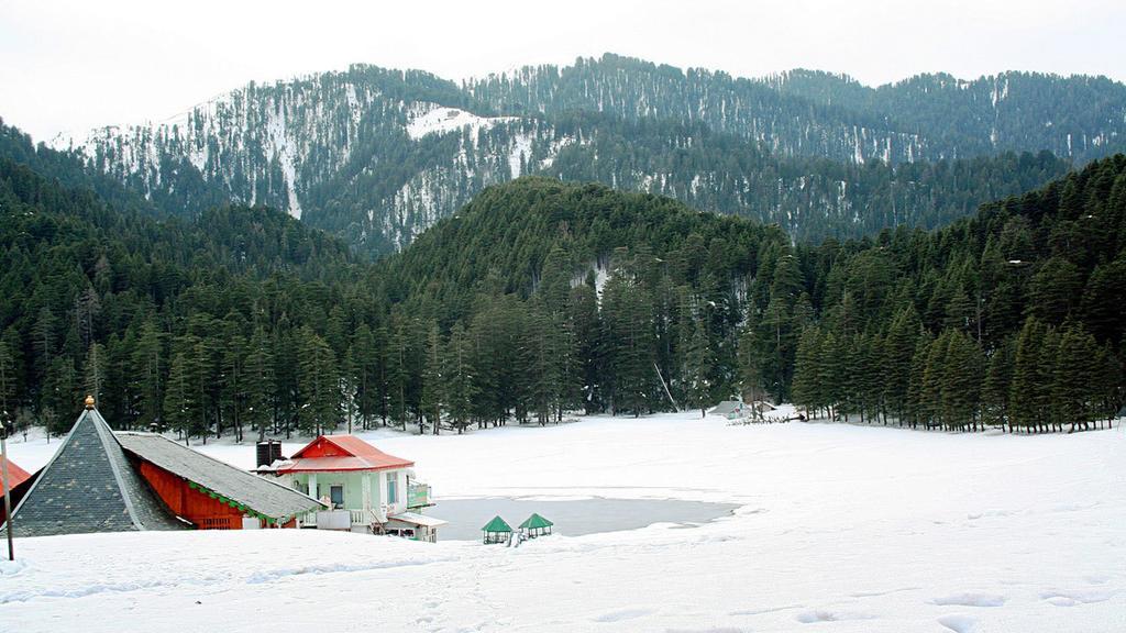 Cozy Swiss Meadows Hotel Khajjiar Exterior photo