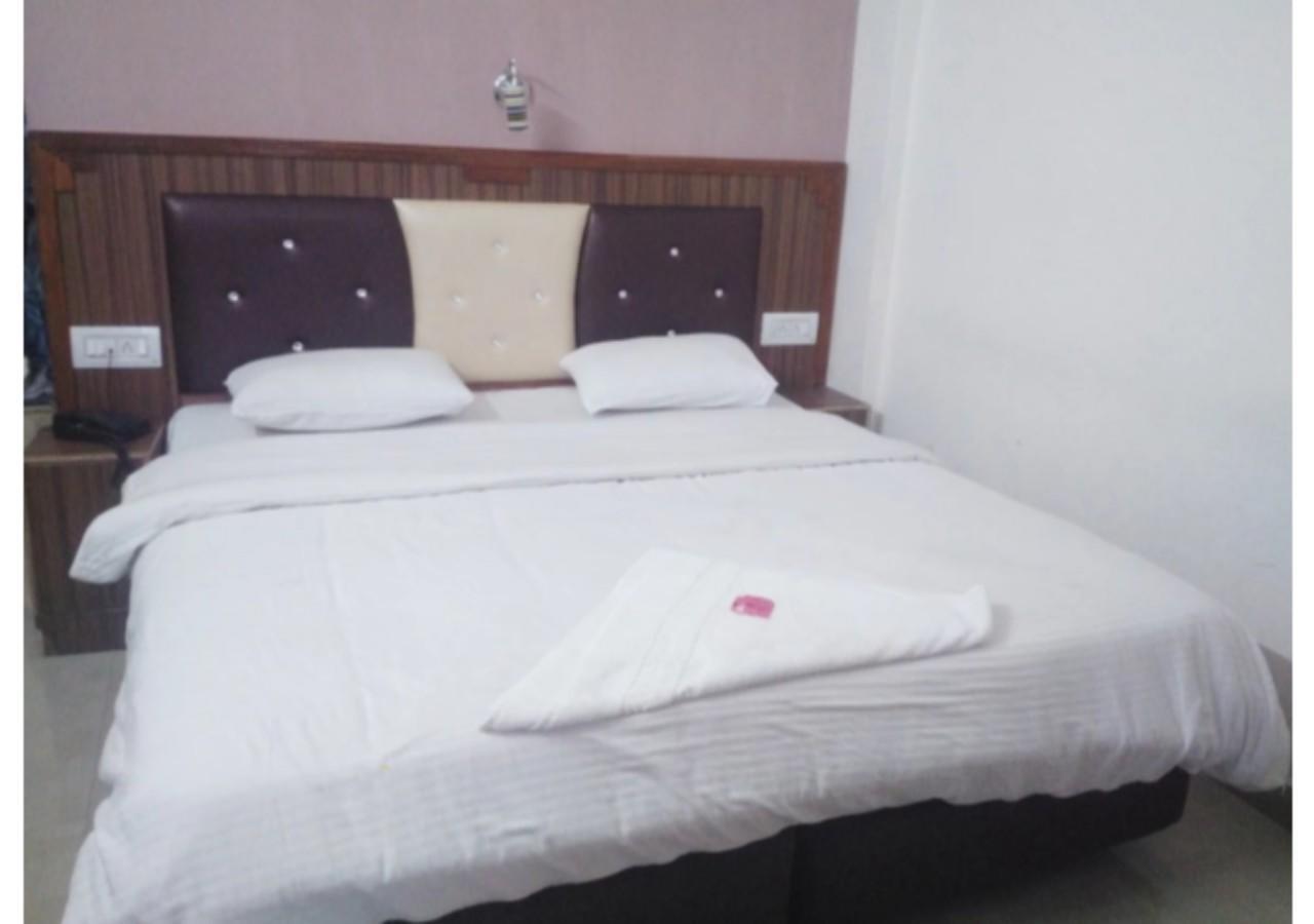 Cozy Swiss Meadows Hotel Khajjiar Exterior photo